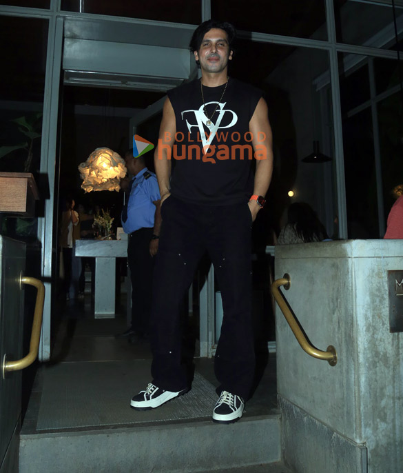 photos zayed khan sussanne khan arslan goni and others snapped in bandra 5