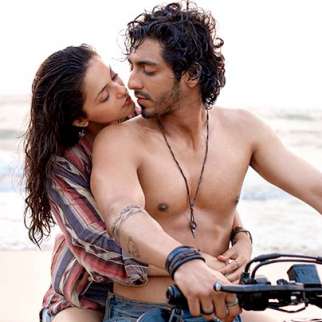 FDFS Public Review: Saiyaara ft. Ahaan Panday | Aneet Padda