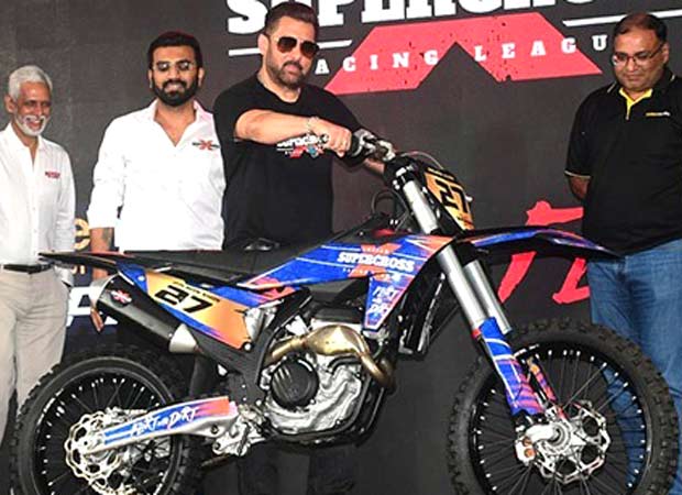 "I did the wheelies, they got the girls" - Salman Khan shares HILARIOUS anecdote about his older friends at ISRL Season 2 launch; pokes fun at Veer, references Dabangg 4
