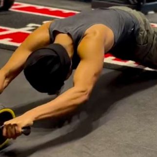 Aura point 1000! Ishaan Khatter