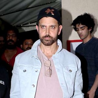 Get a glimpse of love birds Hrithik Roshan & Saba Azad
