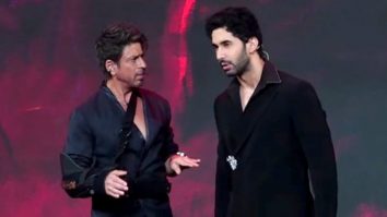 SRK teaches Lakshya ‘Star wali Entry’ at Ba***ds of Bollywood Trailer Launch!