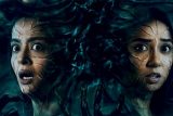 Andhera Season 1 – Official Trailer | Prajakta Koli, Surveen Chawla, Priya Bapat, Karanvir Malhotra