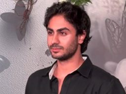 Arhaan Khan celebrating friendships day, pose with friends