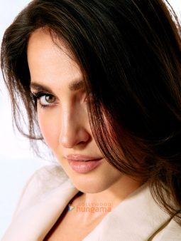 Elli AvrRam