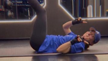 Elli AvrRam & her super stretching!