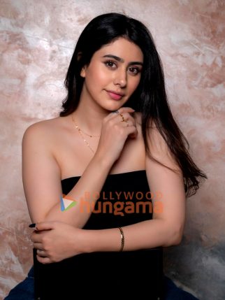 Hira Warina
