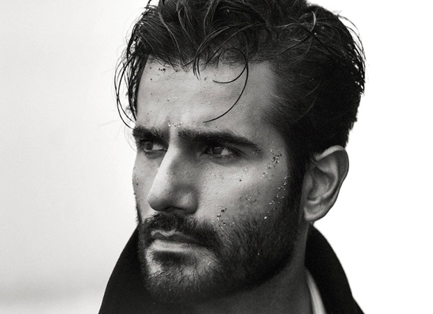 Karan Tacker sets the shore on fire in dreamy Trench Coat shoot; fans call him a ‘storm in stillness’ : Bollywood News – Bollywood Hungama