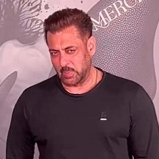 Paps go crazy when Bhai aka Salman Khan arrives in style