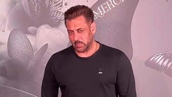 Paps go crazy when Bhai aka Salman Khan arrives in style