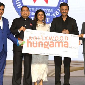 Photos: Anil Kapoor presents a Rs. 75 lakh cheque to Dr. Dharmendra Kumar at GJEPC event for Nation's Largest Free Medical Camp