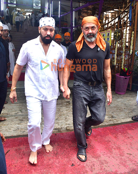 Photos: Bobby Deol, Daisy Shah and others attend Late Sundar Singh Jolly’s prayer meet Photos: Bobby Deol, Daisy Shah and others attend Late Sundar Singh Jolly’s prayer meet