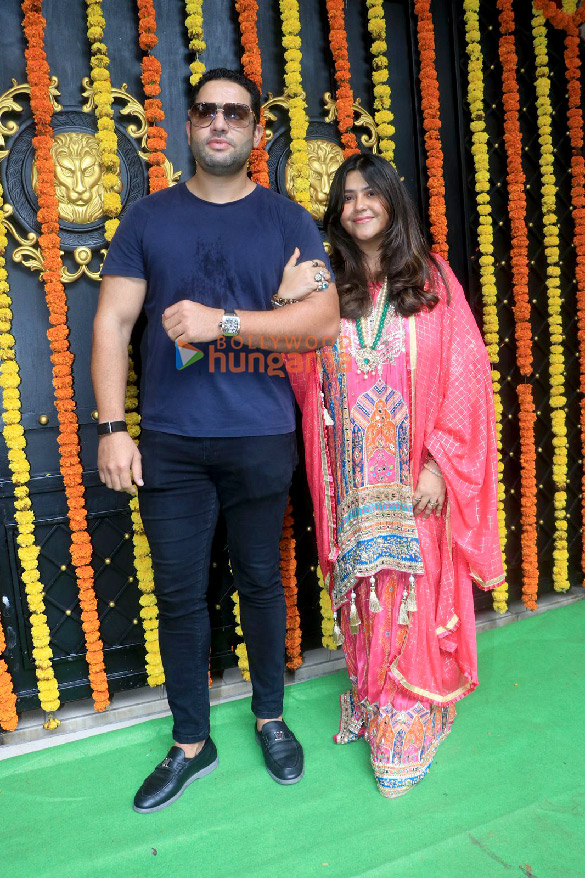 photos celebs grace ektaa r kapoors ganesh chaturthi celebrations 13 2