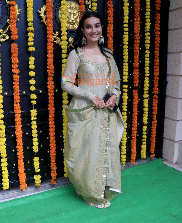 photos celebs grace ektaa r kapoors ganesh chaturthi celebrations 15 2