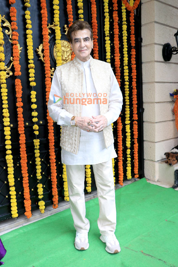 photos celebs grace ektaa r kapoors ganesh chaturthi celebrations 4 2