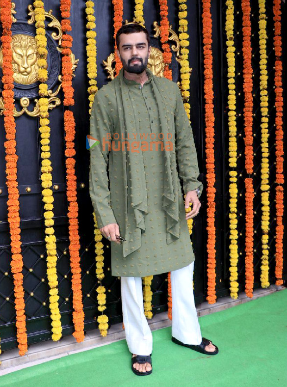 photos celebs grace ektaa r kapoors ganesh chaturthi celebrations 6 4