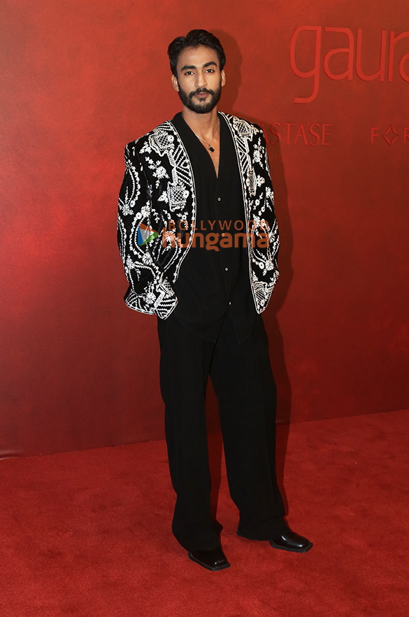 photos disha patani malaika arora khushi kapoor vijay verma kiran rao and others graced the red carpet for the first bridal col 20