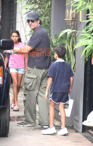 Photos: Fardeen Khan snapped outside a salon in Bandra