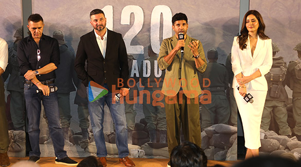 photos farhan akhtar ritesh sidhwani raashii khanna razneesh razy ghai and sparsh walia at the teaser launch of 120 bahadur 7