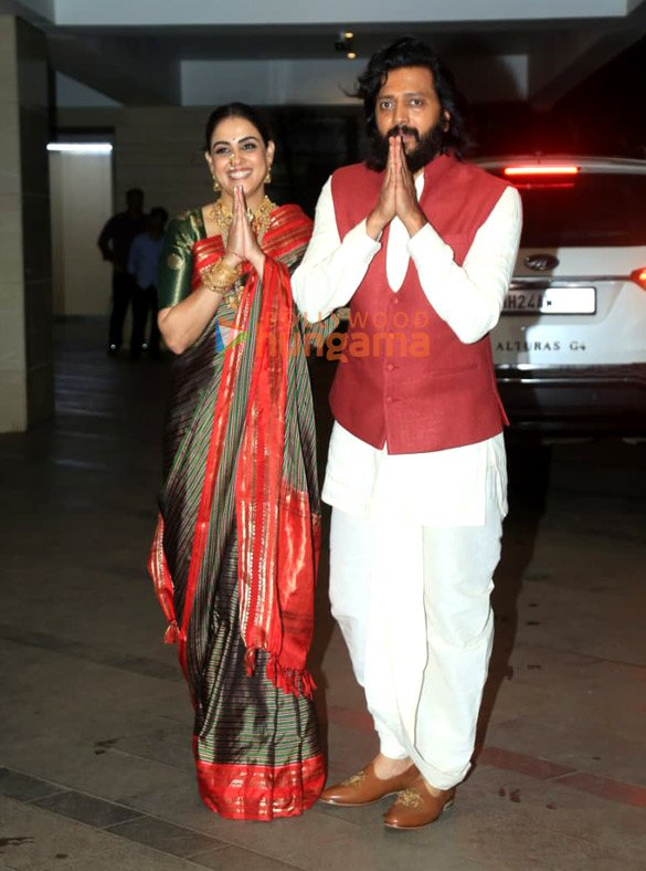 photos rakul preet singh jackky bhagnani bhushan kumar and others at bhagnani house for ganpati darshan in bandra 21