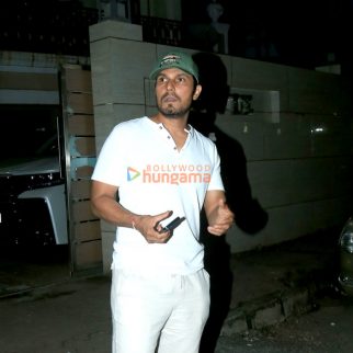 Photos: Randeep Hooda snapped in Bandra