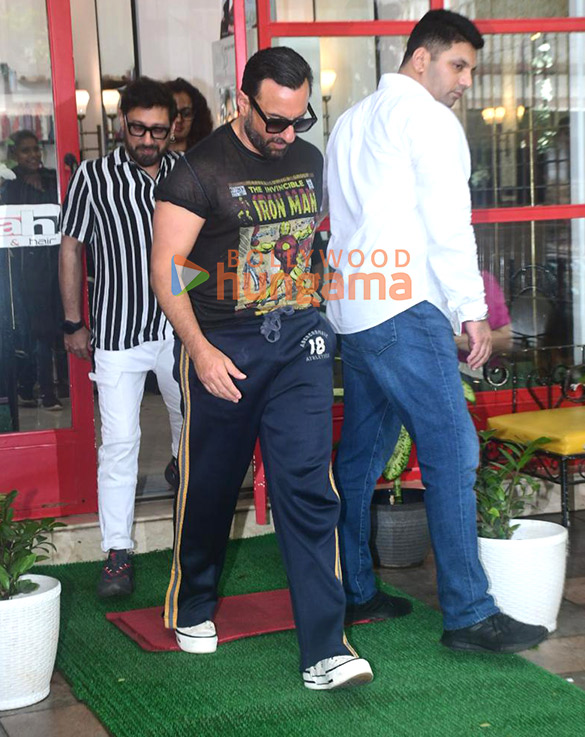 photos saif ali khan snapped outside a salon in khar 1
