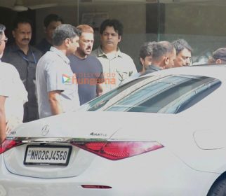 Photos: Salman Khan, Arbaaz Khan, Sshura Khan and others snapped at Alvira Khan Agnihotri’s house in Bandra for Raksha Bandhan