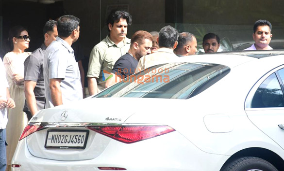 photos salman khan arbaaz khan sshura khan and others snapped at alvira khan agnihotris house in bandra for raksha bandhan 2