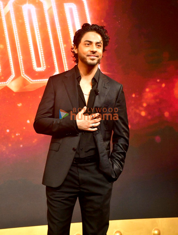 photos shah rukh khan aryan khan bobby deol gauri khan and others attend the bads of bollywood preview launch 7509 5