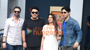 Photos: Sidharth Malhotra, Janhvi Kapoor and Dinesh Vijan snapped at Kalina airport as they leave for Param Sundari promotions in Jaipur