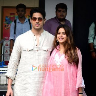 Photos: Sidharth Malhotra, Janhvi Kapoor snapped at Kalina airport as they head to Tirupathi to seek blessings ahead of Param Sundari release