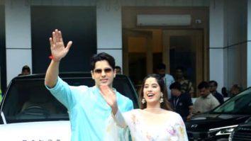 Photos: Sidharth Malhotra and Janhvi Kapoor snapped at Kalina airport