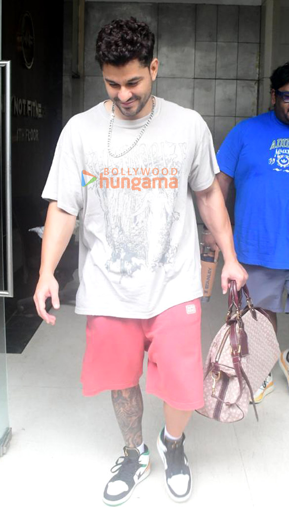 photos soha ali khan and kunal kemmu snapped outside a gym in bandra 4