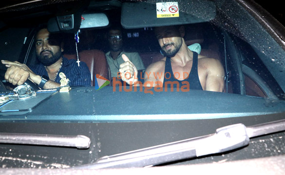 photos tiger shroff anil kapoor hrithik roshan and others grace the special screening of war 2 at yrf studios 1