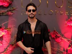 Photos: Tiger Shroff, Sara Ali Khan, Rakesh Roshan, Jeetendra and others at Anand Pandit’s bash for the success of Lotus Developers & Reality Limited