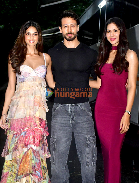 Photos: Tiger Shroff, Sonam Bajwa and Harnaaz Sandhu snapped promoting Baaghi 4 on the sets of Bigg Boss 19 Photos: Tiger Shroff, Sonam Bajwa and Harnaaz Sandhu snapped promoting Baaghi 4 on the sets of Bigg Boss 19