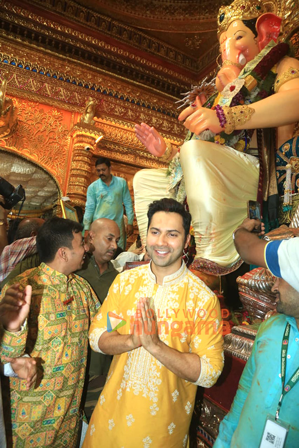 Photos: Varun Dhawan and Ektaa R Kapoor snapped at Lalbaugcha Raja