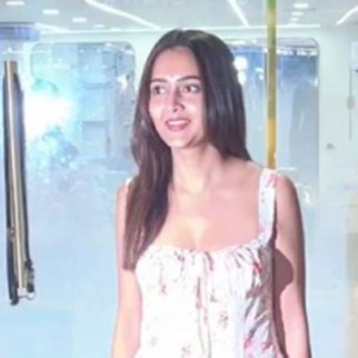 Tejasswi Prakash in a summery floral dress looking so fine