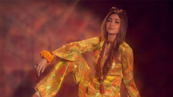 Shilpa Shetty brings back 70s magic with Zeenat Aman’s iconic ‘Dum Maro Dum’ look; watch