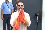 Akii pose with fans! Akshay Kumar