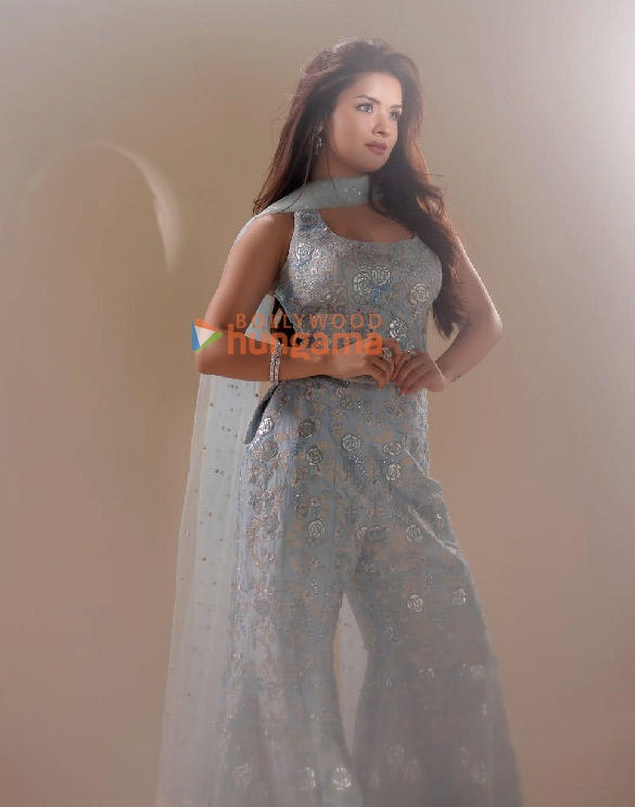 avneet kaur 13 3