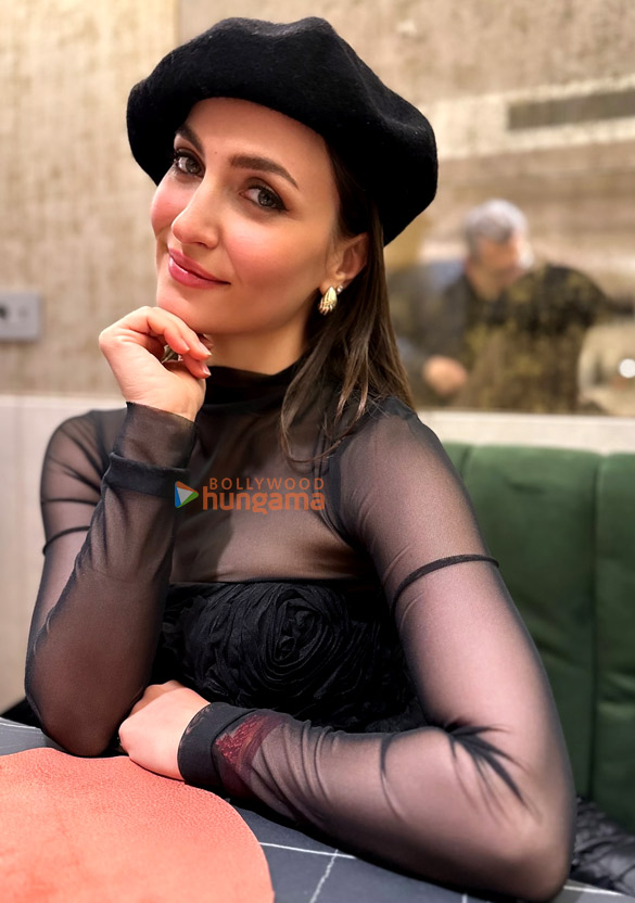 elli avrram 1 159