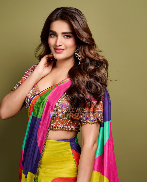 nidhhi agerwal 2 26