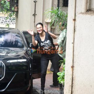 Photo: Shruti Haasan snapped in Bandra