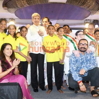 Photos: Aamir Khan and others graces the 4th Season of Ajivasan Act
