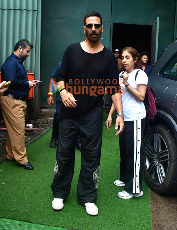 photos akshay kumar arshad warsi and saurabh shukla snapped promoting jolly llb 3 6