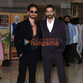 Photos: Akshay Kumar, Tiger Shroff, Arjun Kapoor and others grace the screening of the grand musical saga Mera Desh Pahle