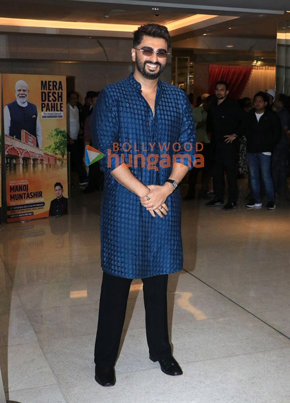 photos akshay kumar tiger shroff arjun kapoor and others grace the screening of the grand musical saga mera desh pahle 3