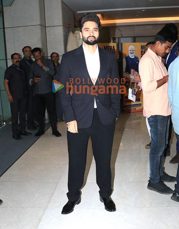 photos akshay kumar tiger shroff arjun kapoor and others grace the screening of the grand musical saga mera desh pahle 4