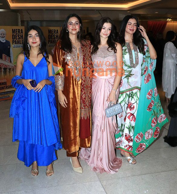 photos akshay kumar tiger shroff arjun kapoor and others grace the screening of the grand musical saga mera desh pahle 7